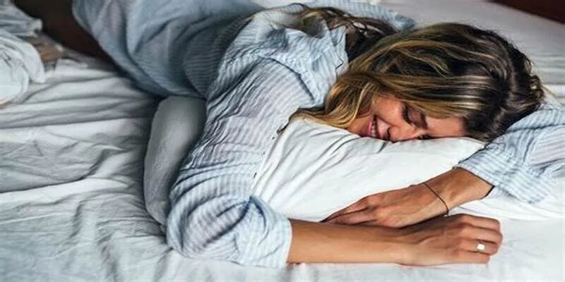 Giải mã giấc mơ thấy người lạ MAY88 hiện nay